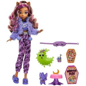 Monster High Slumber Party Draculaura Doll Roze
