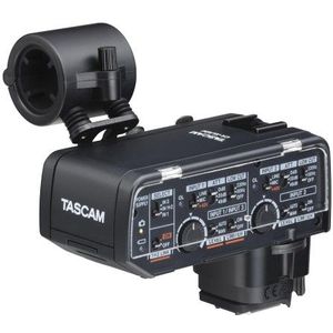 Tascam CA-XLR2d-C XLR microfoon adapter voor Canon