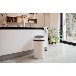 Brabantia Touch Bin 60 Liter Soft Beige