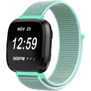 Strap-it Fitbit Versa nylon bandje (mint groen)