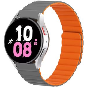 Strap-it Samsung Galaxy Watch 5 - 44mm magnetisch siliconen bandje (grijs/oranje)