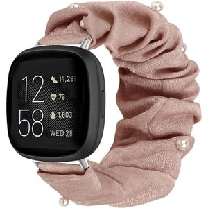 Strap-it Fitbit Versa 3 scrunchie bandje (beige met parels)