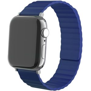 Strap-it Apple Watch 8 magnetisch siliconen bandje (blauw)