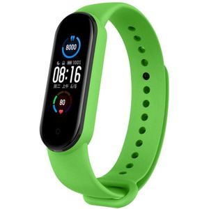 Strap-it Xiaomi Mi Band 6 siliconen bandje (lichtgroen)
