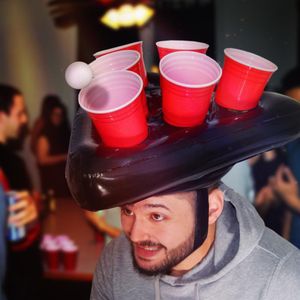 Beer Pong Hat - Mobiel spelplezier - Verstelbaar & Rood - Feesthoed - Draagbare beer pong hoeden voor feestjes en partijen