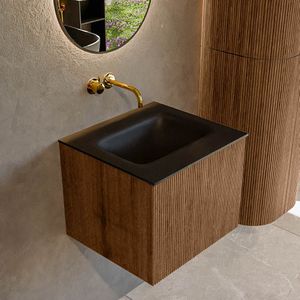 Mondiaz kurve 50 cm onderkast greeploos 1 lade zonder deuren walnut, wastafel solid surface midden urban 0 kraangaten zonder spiegel