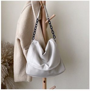 Casual Acrylic Chains Women Shoulder Bags Large Capacity Totes Handbags Luxury Leather Messenger Bag Female Big Purses