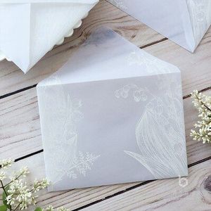 20 stks/partij Zwavelzuur Papieren Envelop Witte Bladeren Plant Patroon Envelop voor Wedding Party Brief Uitnodiging Verjaardag 14x19cm