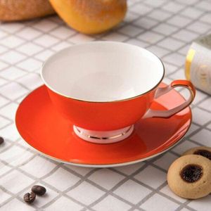 Luxe Gouden Koffie Kopjes Schotel Sets Noble Gold Aardewerk Frosted Afternoon Theekopje Mok Espresso Tazas Tasse Gratis Theelepel BB95