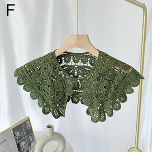 Koreaanse Vrouwen Hollow Bloemen Kant Nep Kraag Afneembare Knoppen Grote Puntige Revers Half Shirt Blouse Dress Decoratieve Accessoire