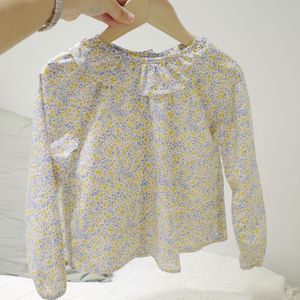 Voorverkoop Augustus 15th Verzonden Girls Tops Bloemen Patroon 100% Katoen Ruches Herfst Baby Meisjes Blouse