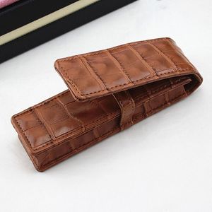 Twee pen verpakt Kraft pen zakken gescheiden door dubbelzijdig leer van pure-kleur briefpapier case