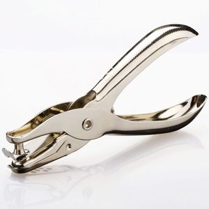 Deli 0114 handheld punch perforator en retail