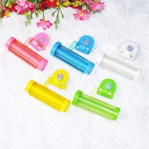 1 Pc Rolling Squeezer Tandpasta Dispenser Tube Partner Sucker Opknoping Holde Distributeur Tandpasta 5 Kleuren