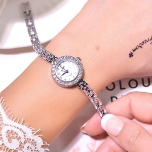 Zilver Kwaliteiten Vrouwen Armband Horloges Volledige Rvs Mode Luxe Kristal Horloge Kleine Dames Quartz Horloges