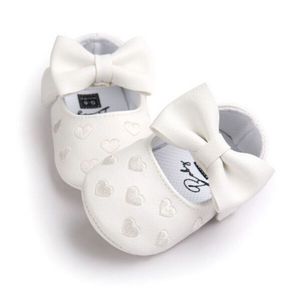 Pasgeboren Baby Baby Meisjes Jongens Mooie Causale Schoenen Wieg Schoenen 3 Stijl Lederen Hart Print Haak Soft Sole Baby Schoenen 0-18M