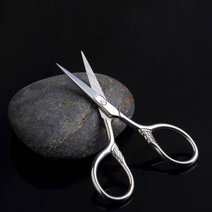 1Pcs 9Cm Mini Vintage Schaar Extra Kleine Roestvrijstalen Borduurwerk Schaar Snor Trimmen Draagbare Scharen Mannen Baard