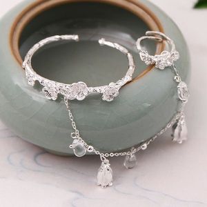 Goedkope Zilveren Kleur Armband Vlinder Kristal Bel Armbanden Met Ring Vinger Vrouwen Bruid Bruiloft Accessoires Mode-sieraden