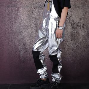Mannelijke Vrouwen Mode Toevallige Bib Broek Harem Broek Stage Kostuum Mannen Streetwear Hip Hop Punk Zilveren Lederen Overalls Jumpsuit Broek