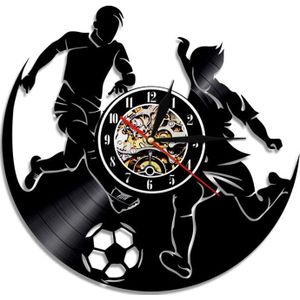 1 Stuk Spelen Voetbal Voetbal Sport Led Silhouet Zwart Opknoping Vinyl Record Wandklok Moderne Outdoor Sport Kleurverandering Klok