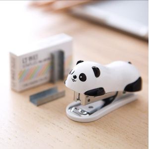 Kawaii Cartoon Panda Mini Nietmachine Met Nietjes Kid Draagbare Kleine Boekbinden Nietmachine School Accessoires Briefpapier Set Nietmachines