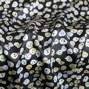 100Cm * 148Cm Cartoon Schedel Satijn Print Materiaal Voor Dress Shirt Sjaal Stof Glanzend Zacht Glad