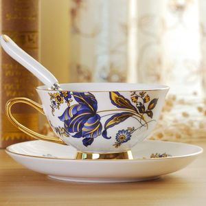 Britse Stijl Bloem Bone China Koffie Kop en Schotel Set High-end Afternoon Tea Pastorale Stijl Bloem Kopje Thee