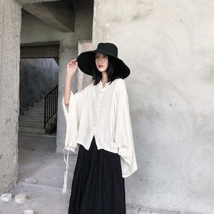 Xitao Wit Onregelmatige Blouse Vrouwen Losse Mode Persoonlijkheid Batwing Mouw Stand Kraag Herfst Zwart Shirt ZP1918
