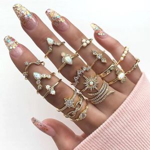 FAMSHIN 19 stks/set Retro Moon Crystal Geometry Opal Crystal Ring Set Voor Vrouwen BOHO Midi Vinger Ring Vrouwelijke Sieraden