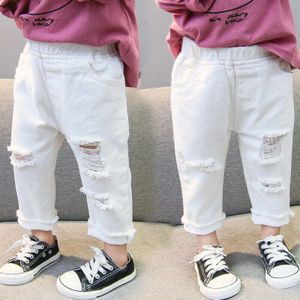 Wit Ripped Jeans voor Meisjes Lente Zomer kinderen Jeans Mode Losse Kleding voor Jongens Baby Meisje 1 -5 jaar Oud