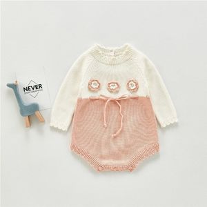 0-24M Pasgeboren Kid Baby Meisje Kleding Gebreide Bodysuit Elegante Lange Mouwen Bloemen Warme Trui Leuke Zoete geboren Winter Outfit