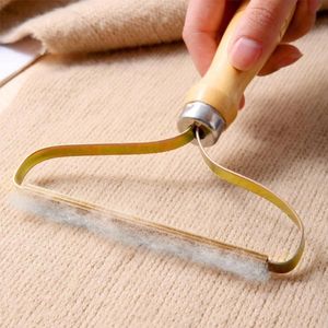 1Pcs Draagbare Lint Remover Kleding Fuzz Scheerapparaat Handleiding Kleren Thuis Scheerapparaat Eenvoudige Levert Essentials Mini Lui Draagbare Epi W2V2