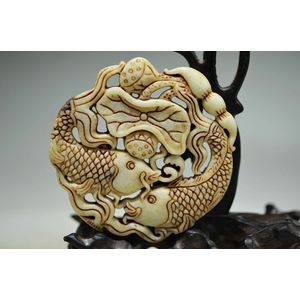 Collectie Chinese Natuurlijke Jade Hand Gesneden Dier Vis Lotus Bloem Lotusblad Hollow Out Amulet Charm Hanger Ketting