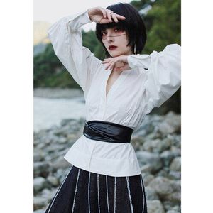 Xitao Wit Vintage Blouse Vrouwen Losse Mode Bladerdeeg Mouw V-hals Alle Match Herfst Zwart Shirt Godin DZL1473