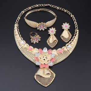 Dubai Gouden Kleur Sieraden Sets Voor Vrouwen Ketting Oorbellen Armband Ring Set Vrouwen Afrikaanse Kralen Indian Bruids Sieraden Sets