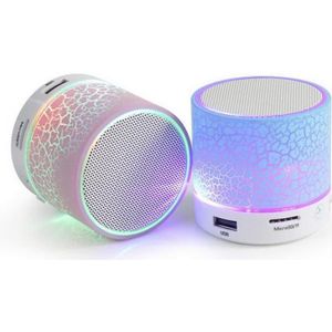 Bluetooth Speaker Mini Draadloze Speaker Subwoofer Kleurrijke Led Licht Draagbare 20W 15W 400Mah Ingebouwde Batterij plastic Full-Range