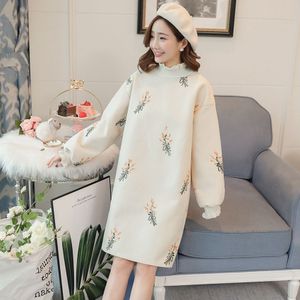moederschap jurk herfst en winter kleding wollen geborduurde jurk Koreaanse mode zwangerschap trui