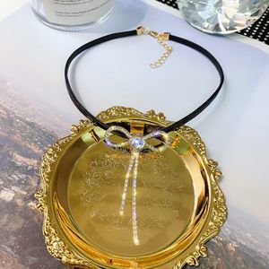 Zilveren ketting met vlinder hanger | Mostert Juweliers