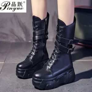 Winter Zwart Lederen Chunky Platform Laarzen Vrouwen Mode Kruis Riem Wiggen Schoenen Vrouw Gesp Waterdichte Mid Kalf Boot