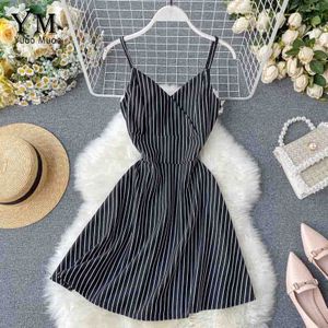 Yuoomuoo Chic Mini Jurk Vrouwen Zomer V-hals Mouwloze Zwarte Jurk Slanke Taille Vrouwelijke Korte Jurk Vestidos