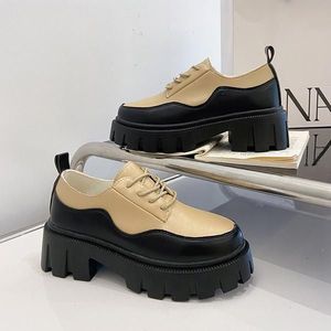 Vrouwen Schoenen Herfst Oxfords Modis Gemengde Kleuren Britse Stijl Klompen Platform Schoeisel Herfst Leer Preppy Retro Cr