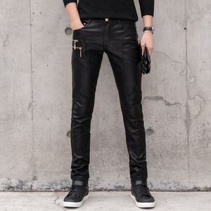 Mode Mannen Broek Faux Lederen Jeans Denim Broek Mannelijke Slim Fit Punk Podium Zanger Motorfiets Casual Broek Mannen