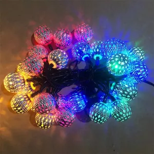 PhilzOps Raam Kerstverlichting voor Binnen, 2 stuks 40 LED Sneeuwvlok Lichtslingers Buiten Batterijen Kerstboomverlichting voor slaapkamer Binnen, feestzaal, viering, tuindecoratie, Koel Wit