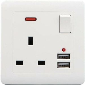 Multifunctionele Dubbele Poorten Usb Opladen Met Drie Gat Stopcontact Universal Uk Standaard Geschakeld Controle Led Indicator