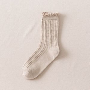 Stroken Ruffle Sokken Japanse Stijl Kawaii Leuke Katoenen Sokken Vrouw Harajuku Retro Casual Effen Kleur Wit Zwart Beige Crew Sokken