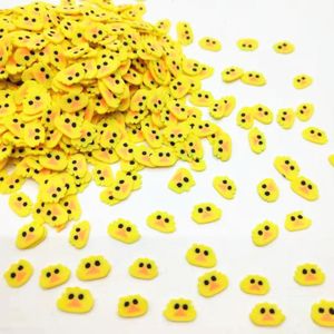 20 G/partij Gele Kip Polymer Clay Kleurrijke Voor Diy Ambachten Tiny Leuke 5Mm Dier Plastic Klei Modder Deeltjes