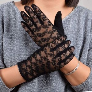 [Bysifa] Sexy Black Lace Wol Kasjmier Handschoenen Dames Trendy Winter Handschoenen Kant Borduurwerk Zachte Vrouwen Wanten Handschoenen Roze grijs
