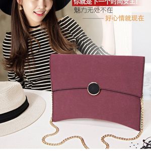 Vintage Ronde Gesp Mat Leer Vrouwen Clutch Handtas Kettingen Schoudertas Faux Suede Retro Envelop Hand Tas Grote