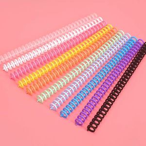 30 Pcs 25 Gaten Plastic Cirkels Ring Losbladige Papier Binding Cirkel Scrapbook Album A4 Notebook Gratis Cut Kantoor supply