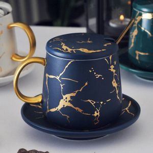 Europese Kleine Luxe Marmer Patroon Keramische Kopje Koffie En Schotel Met Deksel Creatieve Ontbijt Mok Thuis Paar Theekop Drinkware